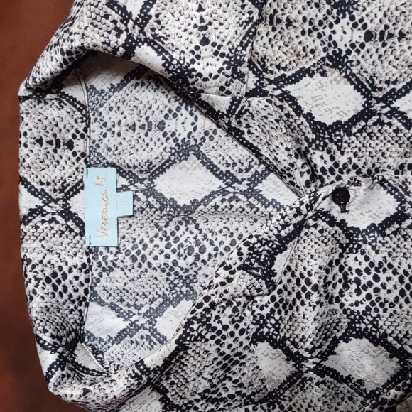 Veronica M button collar python shirt - Picture 3 of 4